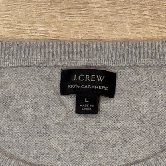J. Crew Men’s Cashmere Crewneck Sweater Size Large - Picture 3 of 6